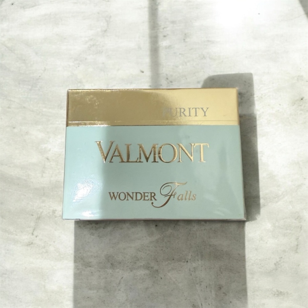 Valmont Wonder Falls Cleansing Cream - Gold and Light Blue